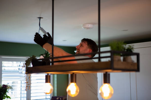 Best Emergency Electrician Near Me  in Farmington, IL